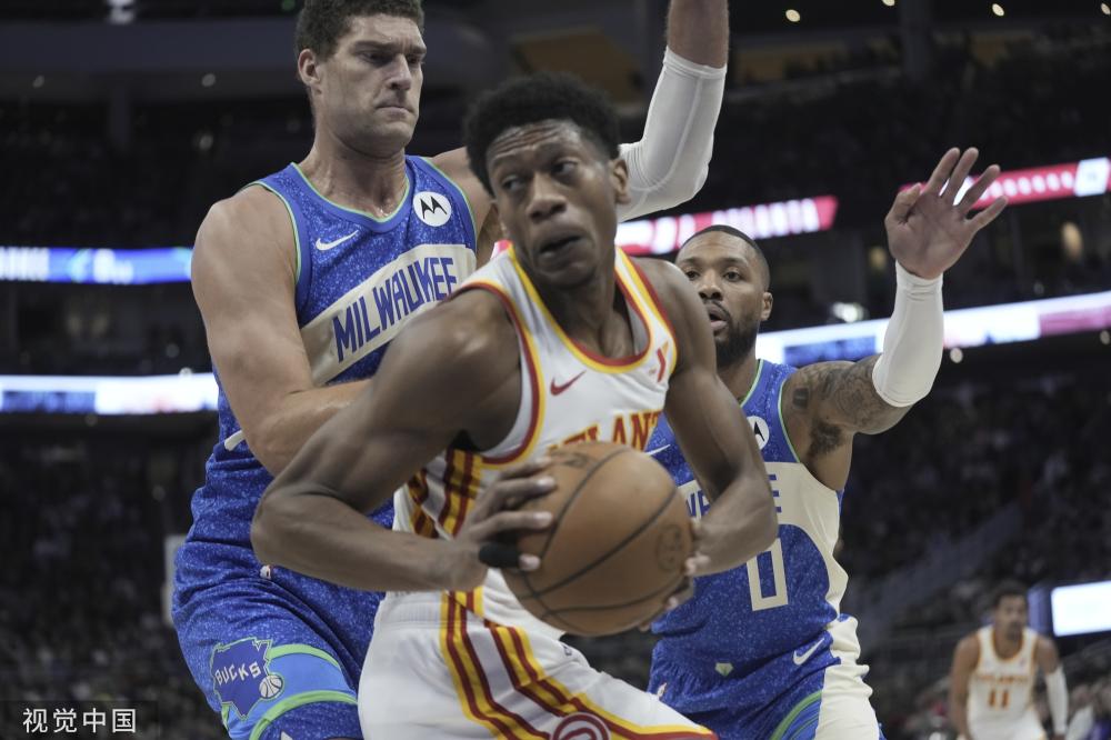 袖口甚至球 袖口甚至球