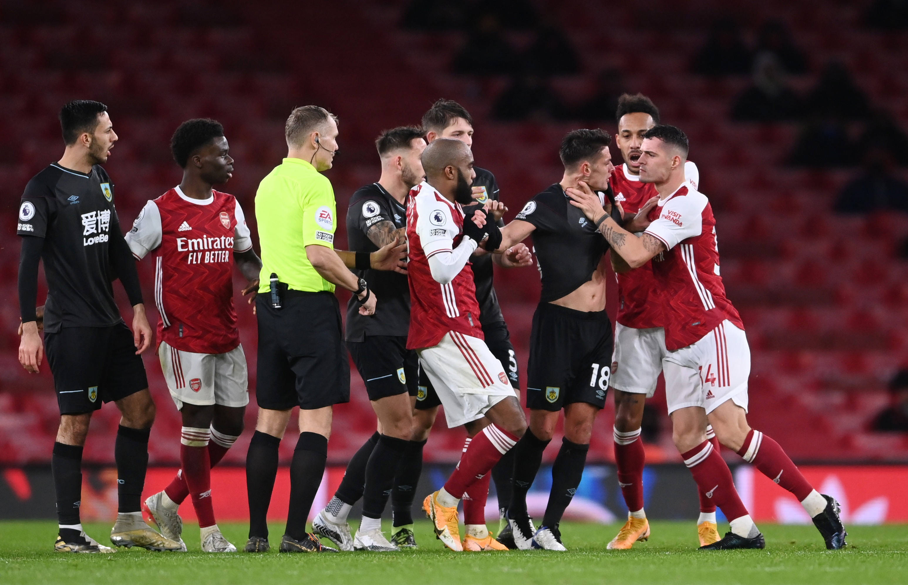 社交媒体上 社交媒体上